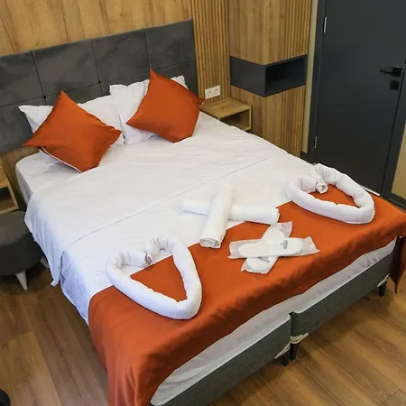 La Vitrine Apartmanhotel 4*