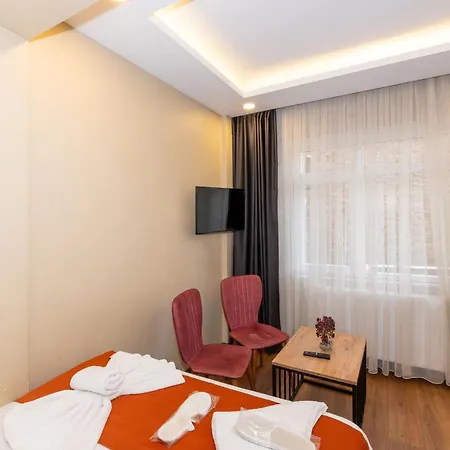 La Vitrine Aparthotel 4*